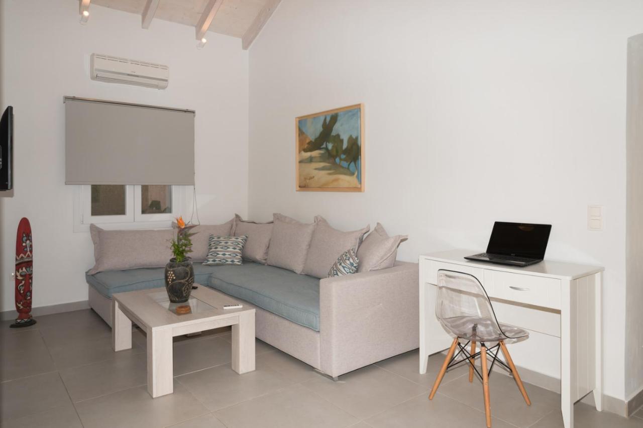 Dalas Beach House Almiros Beach Exterior photo