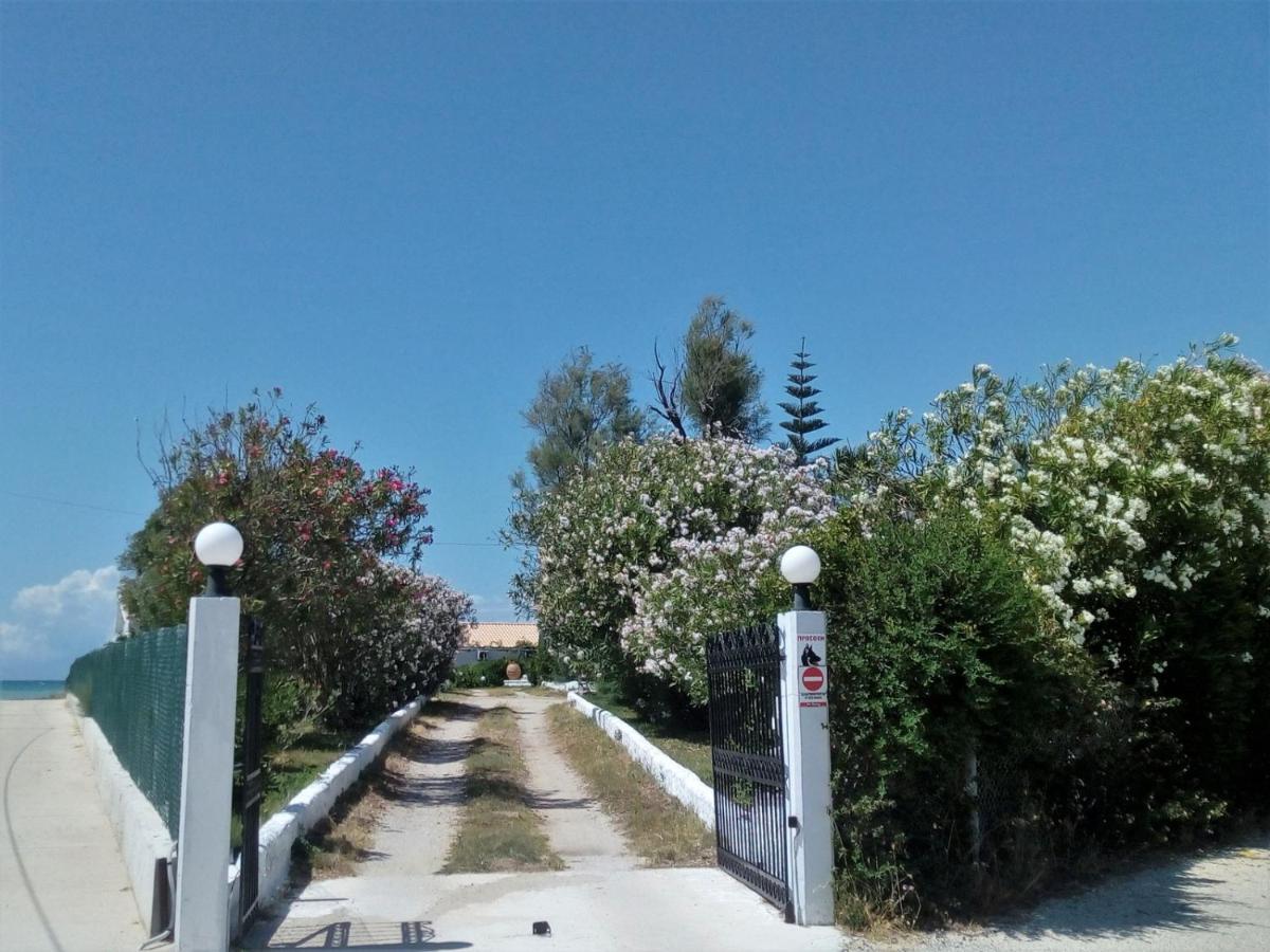 Dalas Beach House Almiros Beach Exterior photo